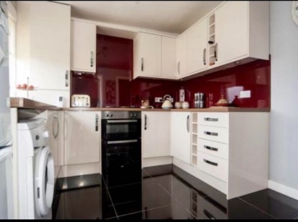 2 Bed Flat, Chisholm Place, FK3