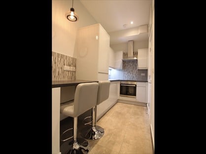 Studio Flat, Yelverton Road, BH1