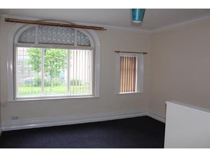 1 Bed Flat, Tong Street, BD4