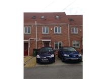 3 Bed Terraced House, Short Street, WF7
