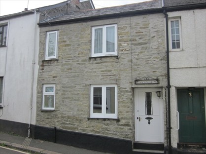 2 Bed Terraced House, Church Street North, PL14