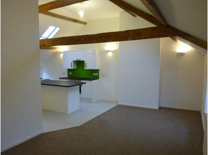 2 Bed Flat, The Antelope, TA18