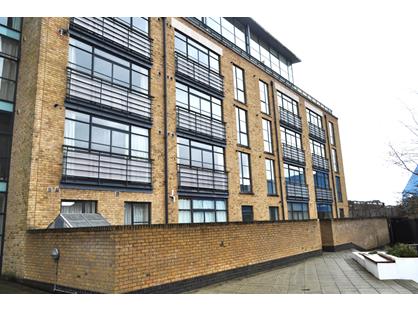 2 Bed Penthouse, Point Wharf Lane, TW8