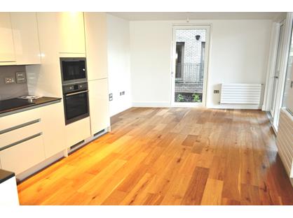 1 Bed Flat, Bowline Court, TW8