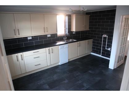 3 Bed Semi-Detached House, Birchfield Road, DN9