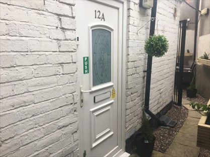 1 Bed Flat, Market Place, WV13