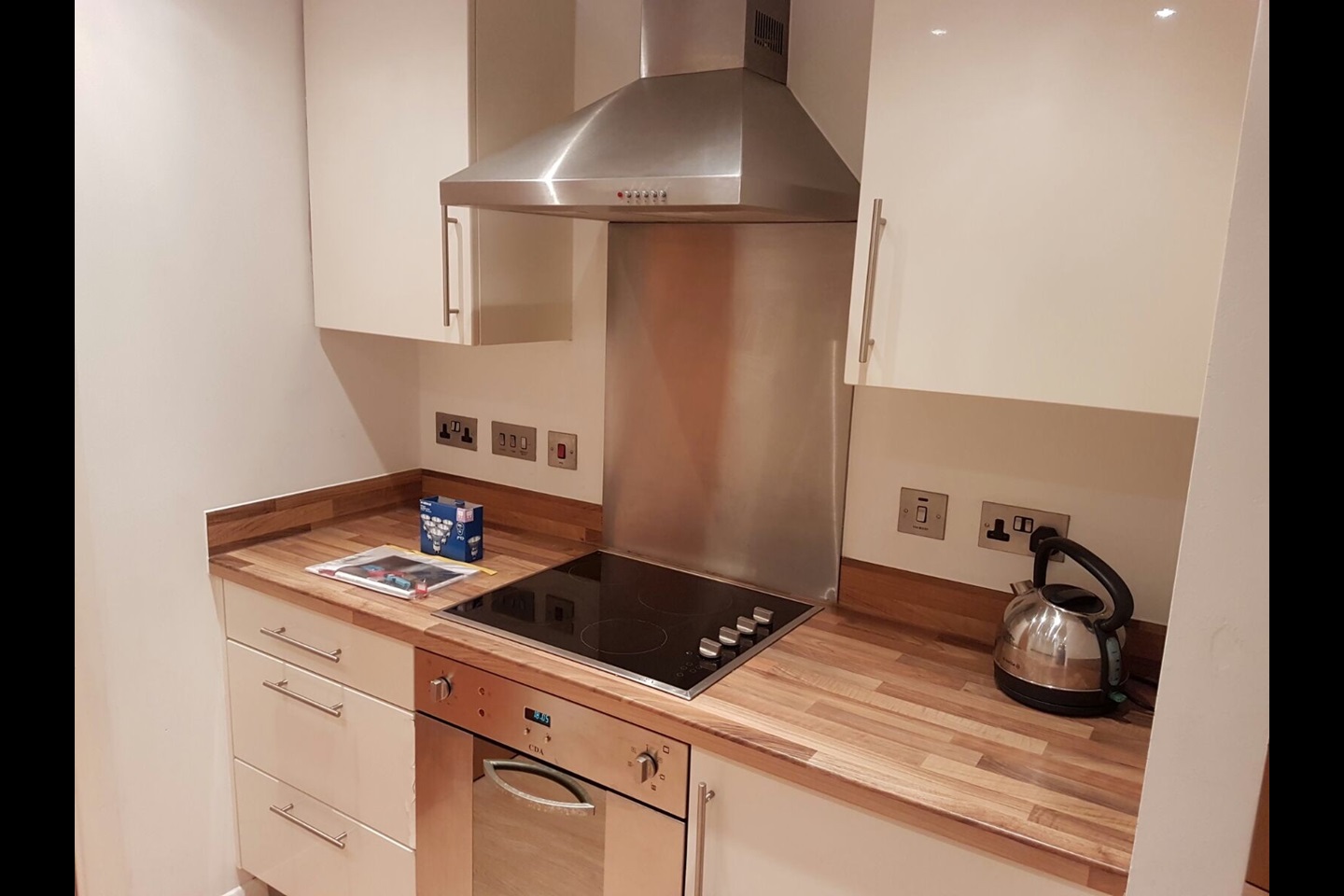 2 Bed Flat, Derby Riverside, DE1 photo 3
