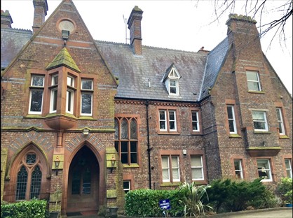 2 Bed Flat, New Heys Drive, L18