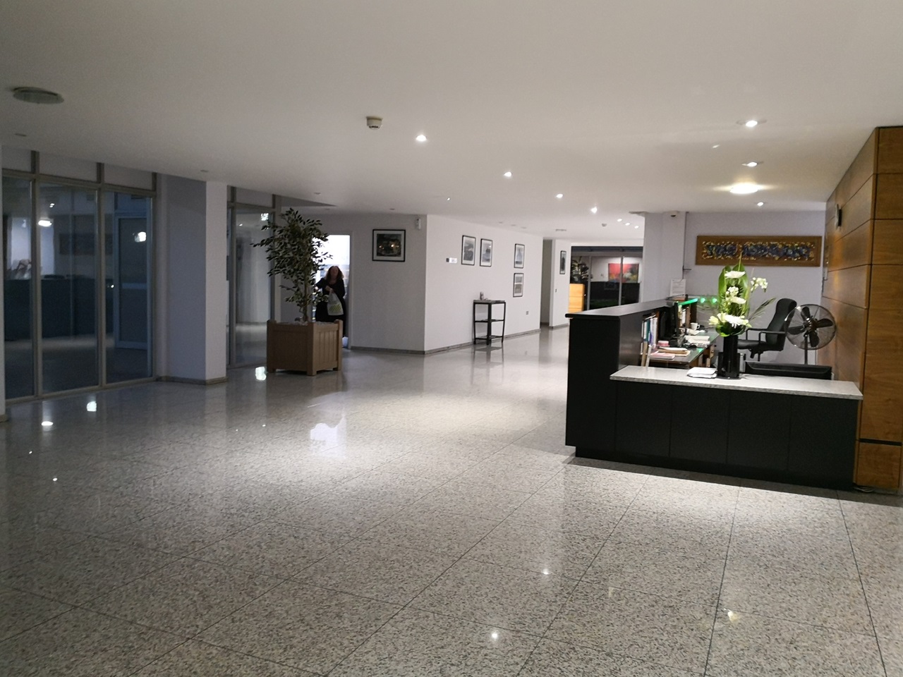 1 Bed Flat, Adriatic Building, E14 photo 3