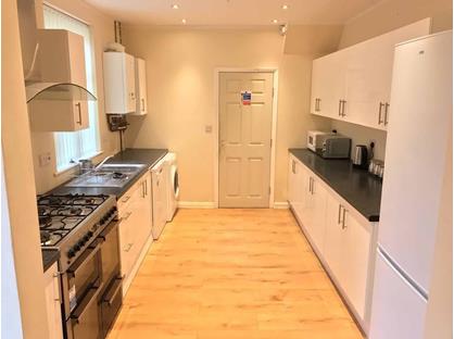 Room in a Shared House, De Grey Street, HU5