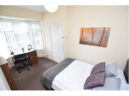 Room in a Shared House, Harborne Park Road, B17