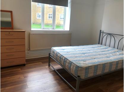 Room in a Shared Flat, Sir Alexander Road, W3