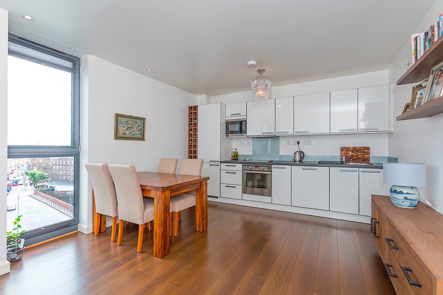 Additional image 4 of 1 Bed Flat, St. John's Hill, SW11, N1 7GU