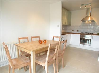 4 Bed Flat, Clapham Common, SW4