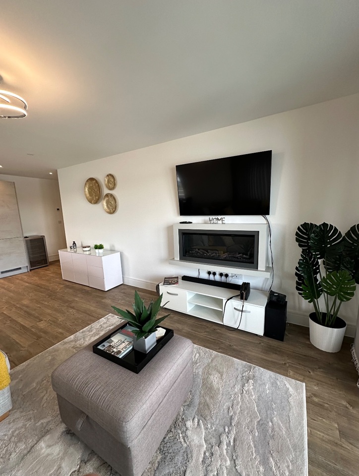 Additional image 4 of 2 Bed Flat, Thomas Blake Avenue, SO14, N1 7GU