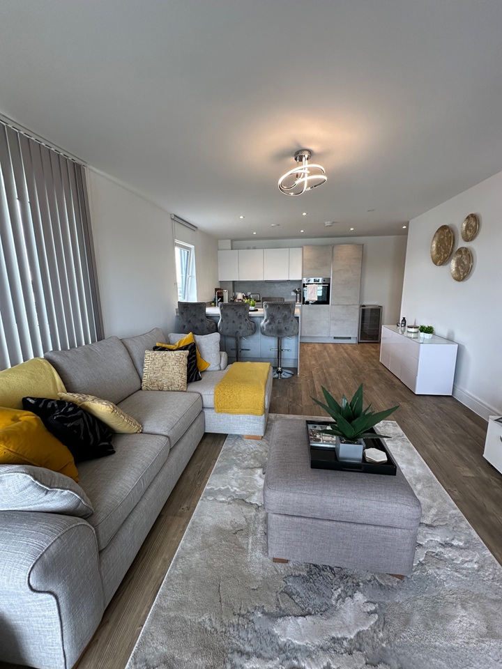 Additional image 8 of 2 Bed Flat, Thomas Blake Avenue, SO14, N1 7GU