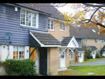 2 Bed Terraced House, Frenches Farm Drive, TN21