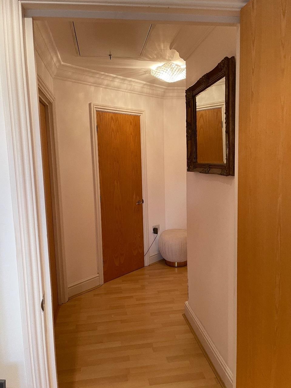 2 Bed Flat, Castle Gate, RG1 photo 4