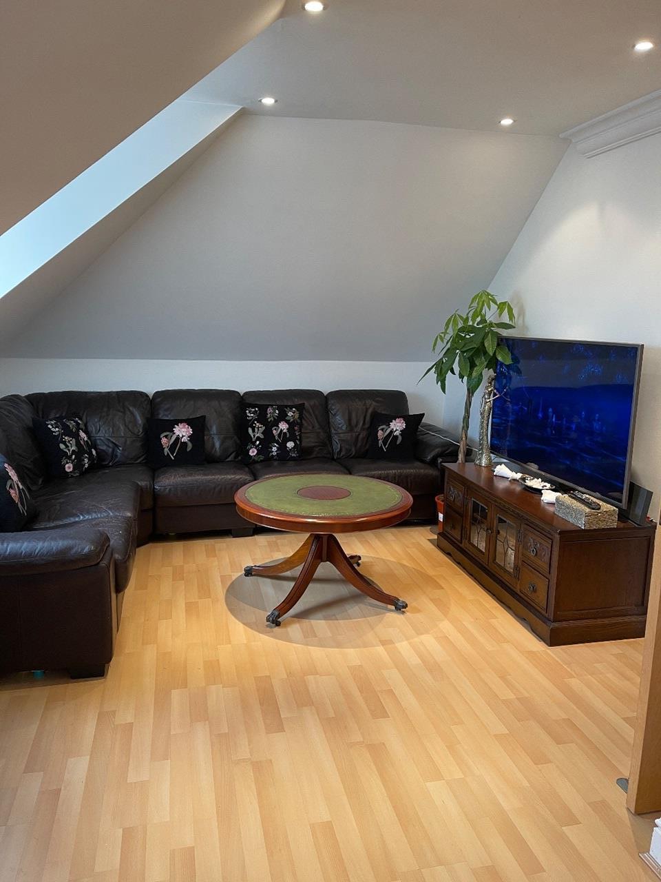 2 Bed Flat, Castle Gate, RG1 photo 2