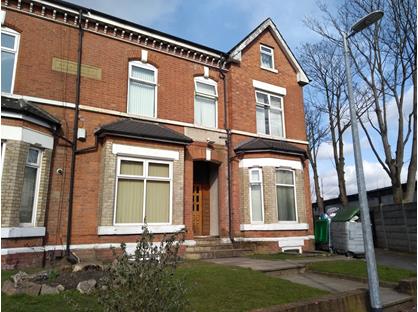 1 Bed Flat, Wellington Street West, M7