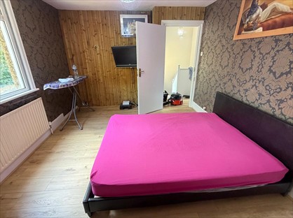Room in a Shared House, Ashford Road, TW13