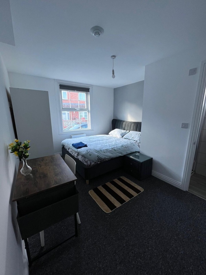 Additional image 7 of Room in a Shared House, Wilson Road, RG30, N1 7GU