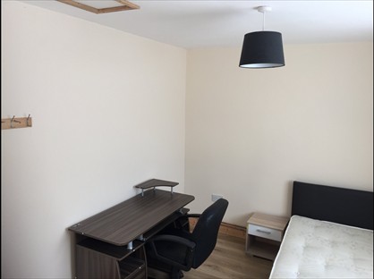 5 Bed Semi-Detached House, Freeburn Causeway, CV4