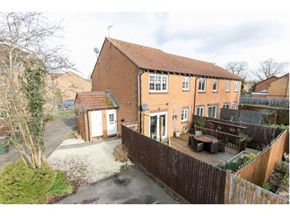 1 Bed Terraced House, Stirling Close, RH10