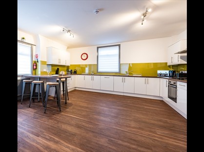 Room in a Shared House, Chorley Road, M27