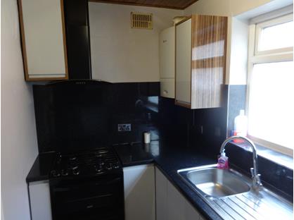 2 Bed End Terrace, Purlwell Lane, WF17