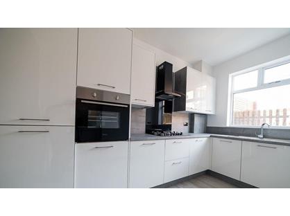 3 Bed Terraced House, Chorley New Road, BL6