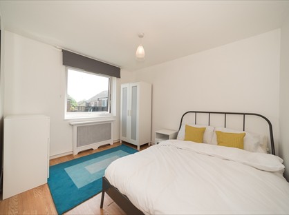 2 Bed Flat, Marsland Close, SE17