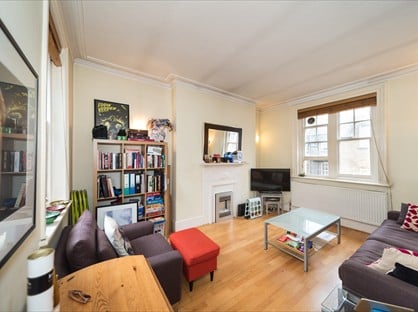 2 Bed Flat, Vauxhall Bridge Road, SW1V