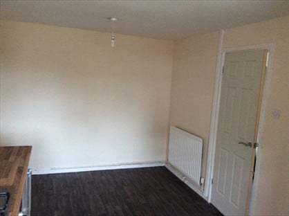 3 Bed End Terrace, Stone Row, TF3