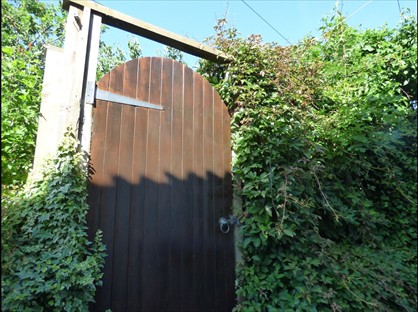 2 Bed Terraced House, Bath Road, BA15