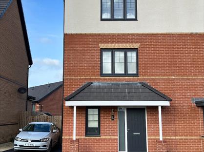 4 Bed Semi-Detached House, Parkside Way, S60