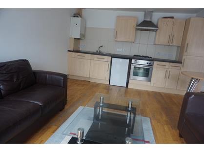 2 Bed Flat, Roehampton Lane, SW15