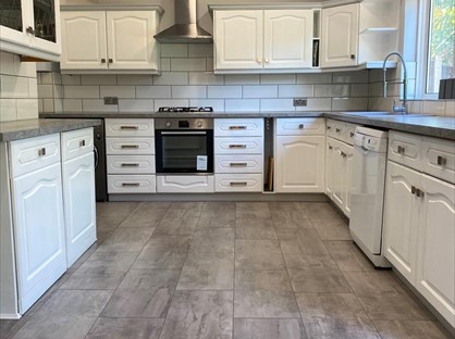Room in a Shared House, Warwick Road, CR5