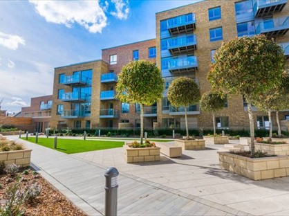2 Bed Flat, Smithfield  Square, N8