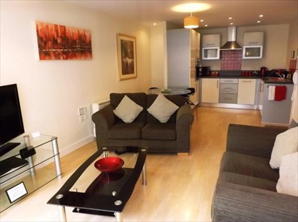 2 Bed Flat, Winterthur Way, RG21