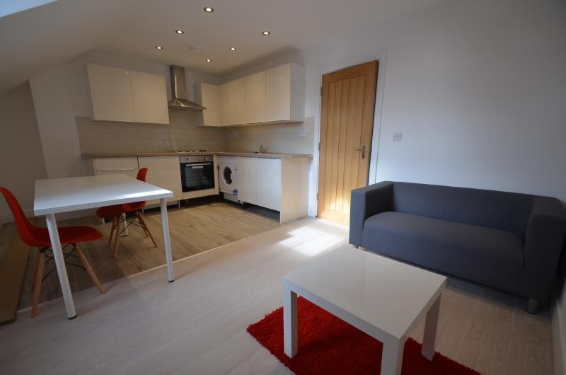 2 Bed Flat, Century House, LE2