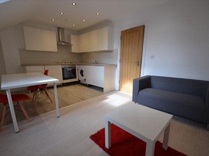 2 Bed Flat, Century House, LE2
