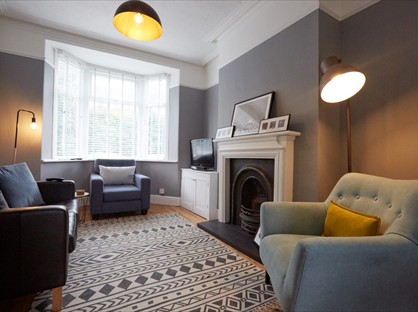 4 Bed Terraced House, Heaton Norris, SK4