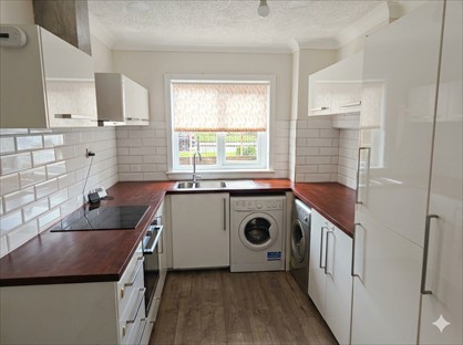 2 Bed Flat, Rockburn Crescent, ML4