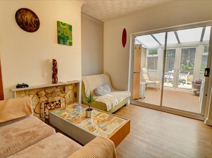 2 Bed Maisonette, Braemar Avenue, DA7