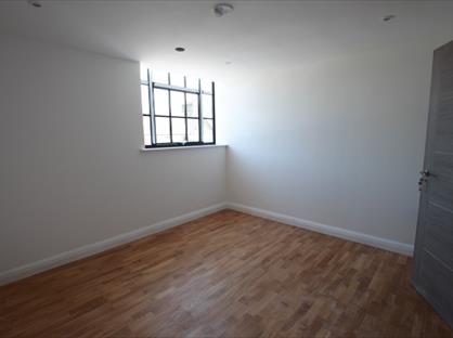 1 Bed Flat, Oakfield House, E17