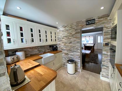 2 Bed Terraced House, East Road, EN3