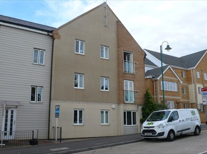 2 Bed Flat, Hampton, PE7