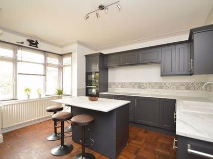 4 Bed Detached House, Coton Crescent, SY1