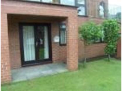 1 Bed Flat, Halifax Rd, WF17
